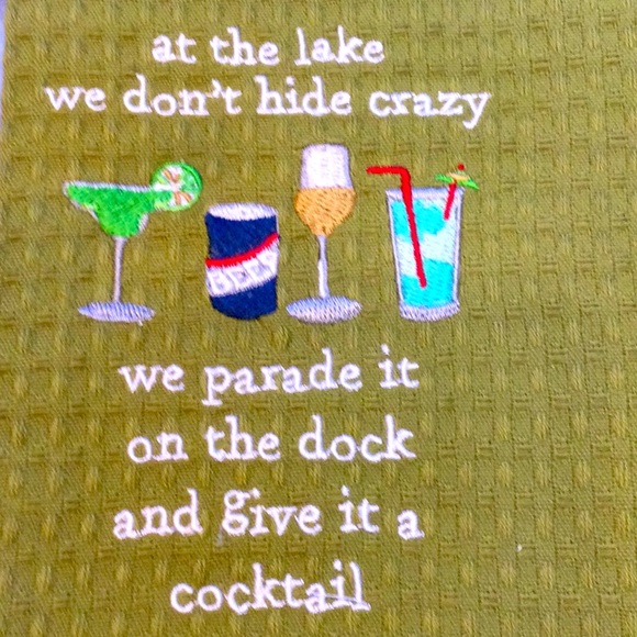 - 3 New Mud Pie hand towels - Picture 5 of 7